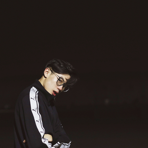 汤芳—乌苏里船歌写真
