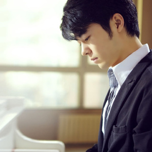 汤芳—乌苏里船歌写真
